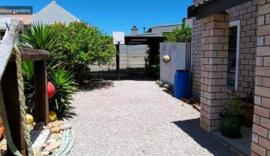 5 Bedroom Property for Sale in Britannia Reef Estate Western Cape